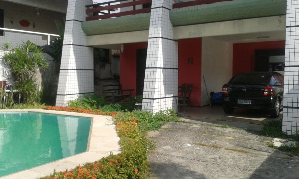 Casa para alugar com 5 quartos, 314m² - Foto 1