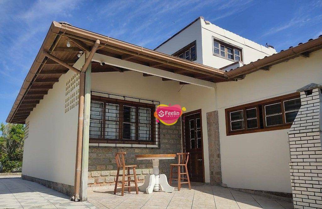 Casa à venda com 3 quartos, 232m² - Foto 3