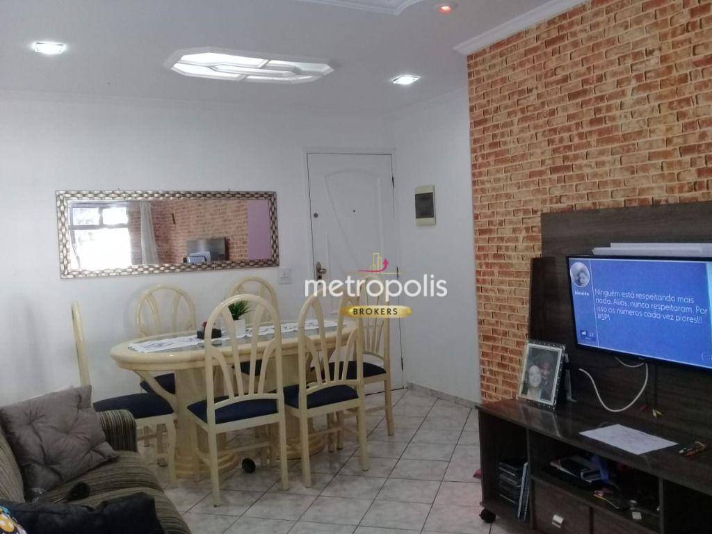 Apartamento à venda com 2 quartos, 70m² - Foto 2