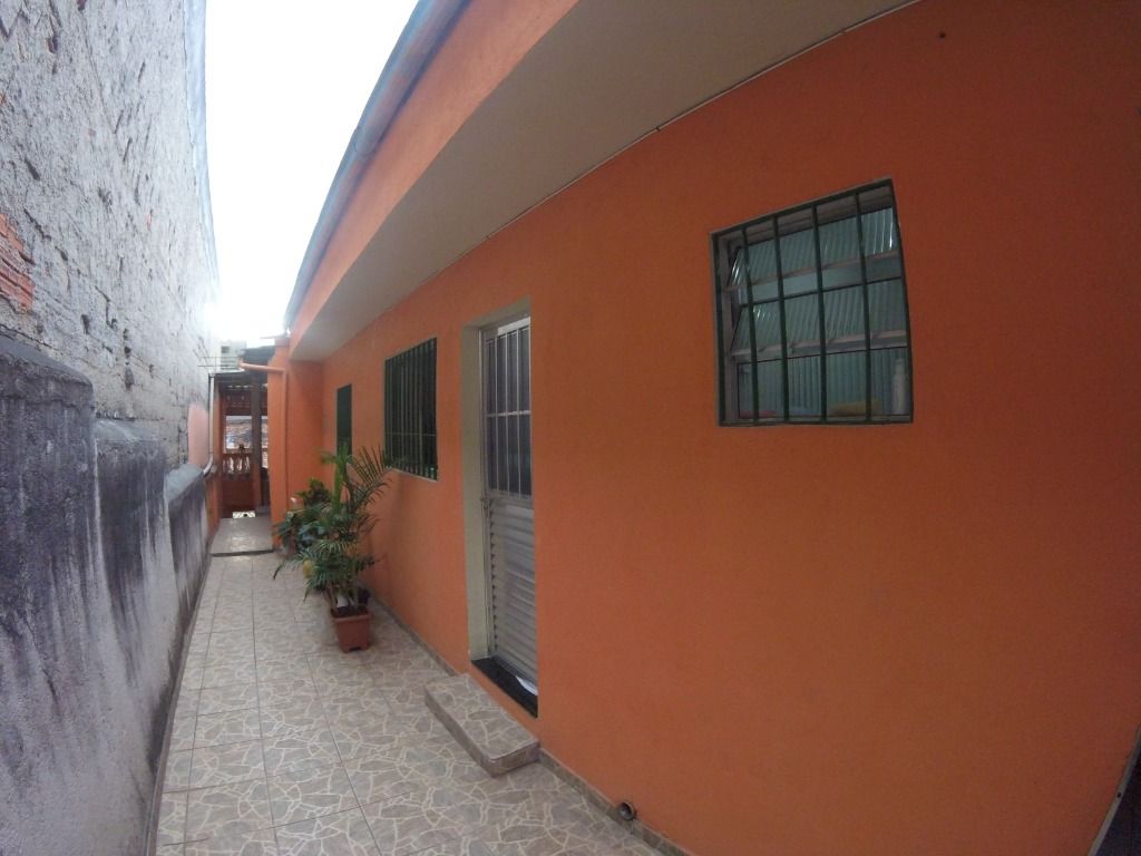 Casa à venda com 2 quartos, 90m² - Foto 1