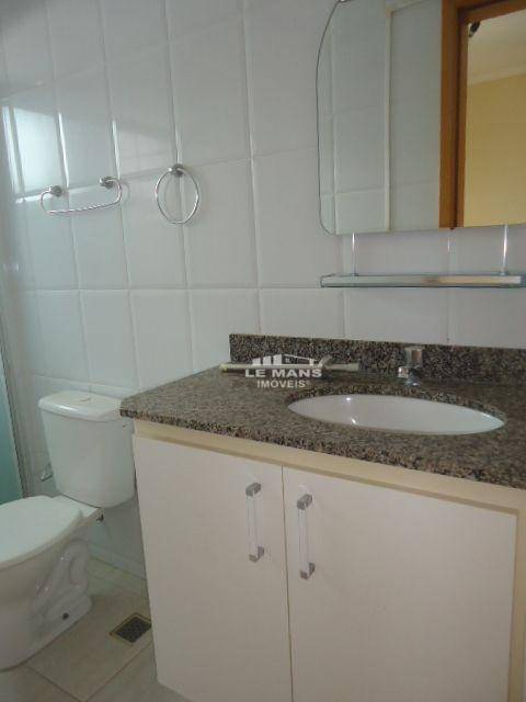 Apartamento à venda com 2 quartos, 77m² - Foto 17