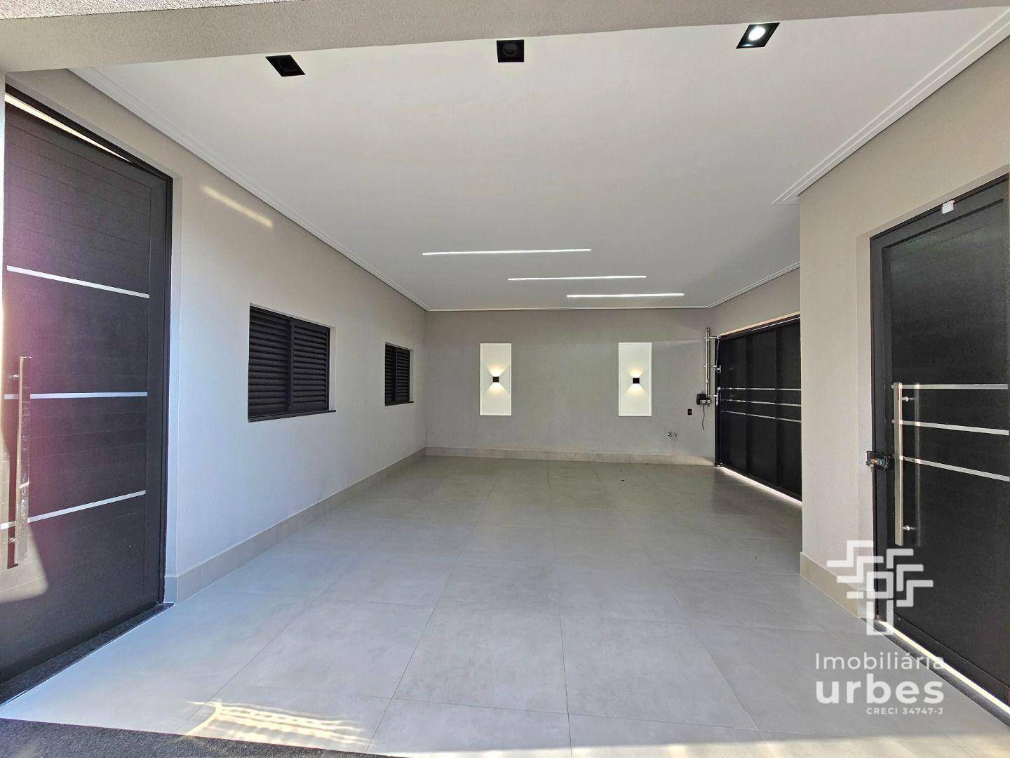 Casa à venda com 3 quartos, 215m² - Foto 4