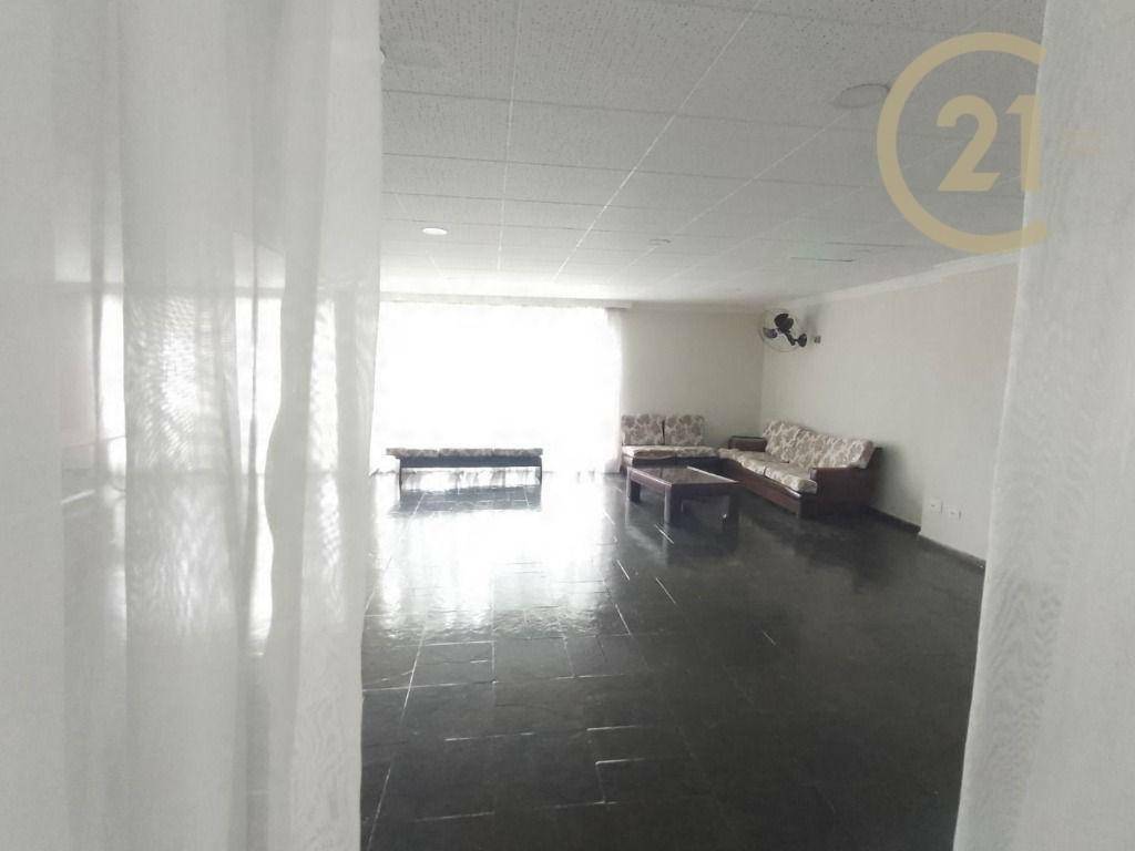 Apartamento para alugar com 3 quartos, 80m² - Foto 13