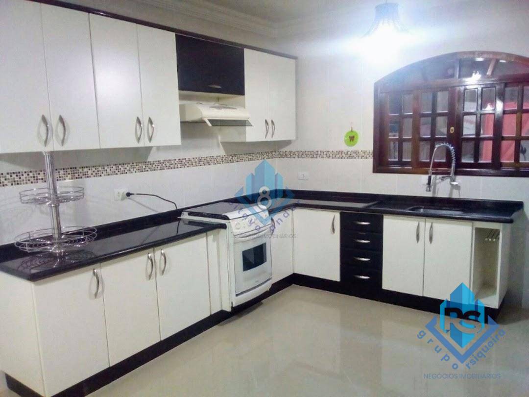 Sobrado à venda com 4 quartos, 180m² - Foto 6