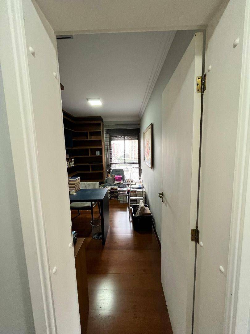 Apartamento à venda com 4 quartos, 150m² - Foto 28