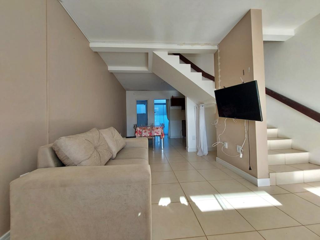 Sobrado à venda com 2 quartos, 84m² - Foto 3