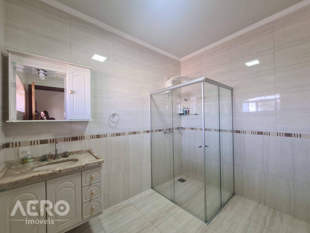 Casa à venda com 3 quartos, 412m² - Foto 28