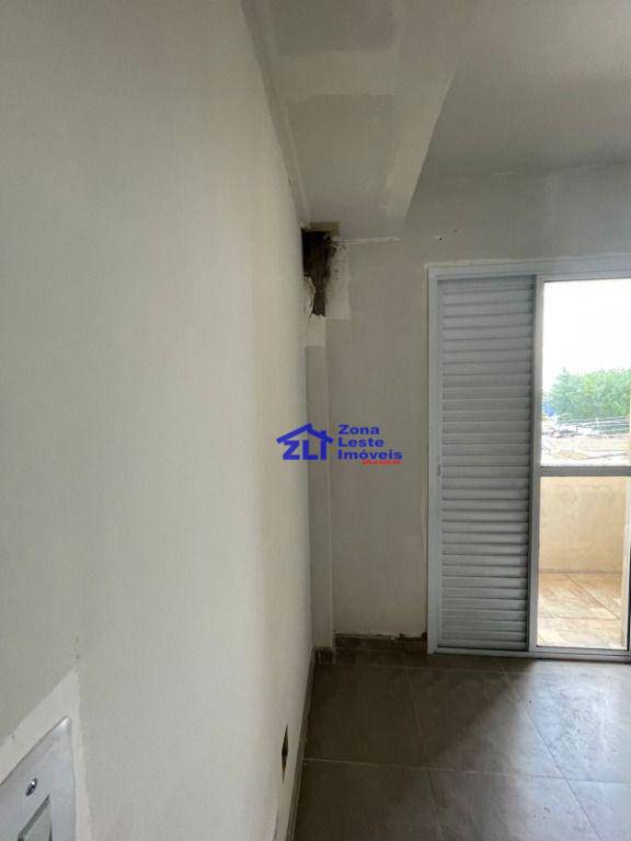 Apartamento à venda com 2 quartos, 40m² - Foto 14