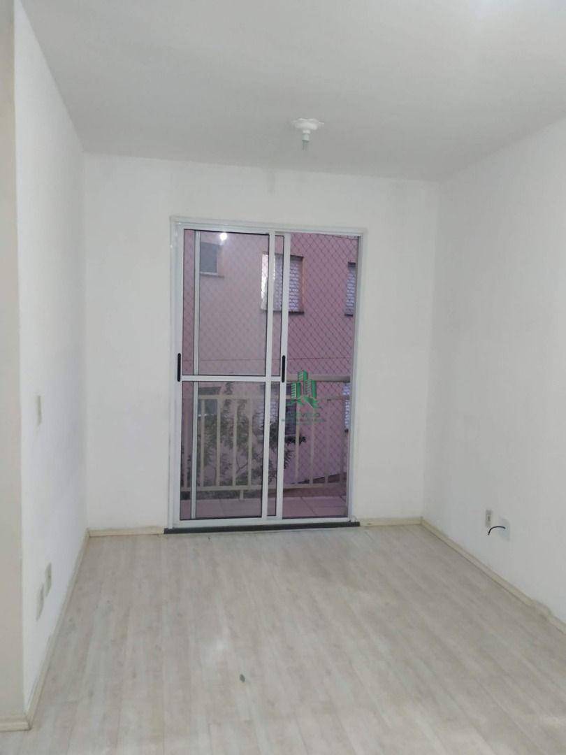 Apartamento à venda com 2 quartos, 44m² - Foto 4