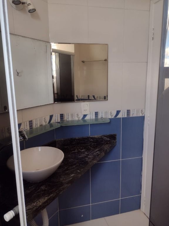 Apartamento à venda com 3 quartos, 81m² - Foto 12