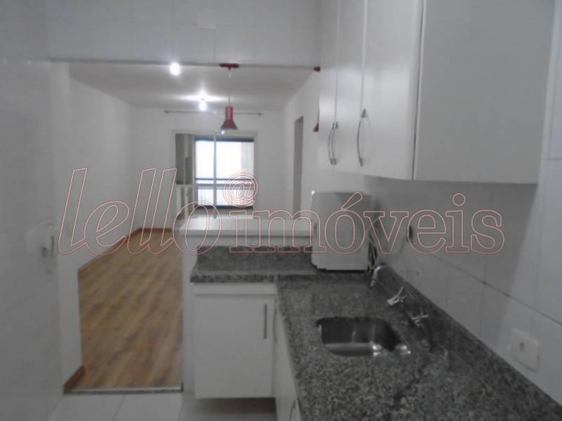 Apartamento para alugar com 3 quartos, 90m² - Foto 13