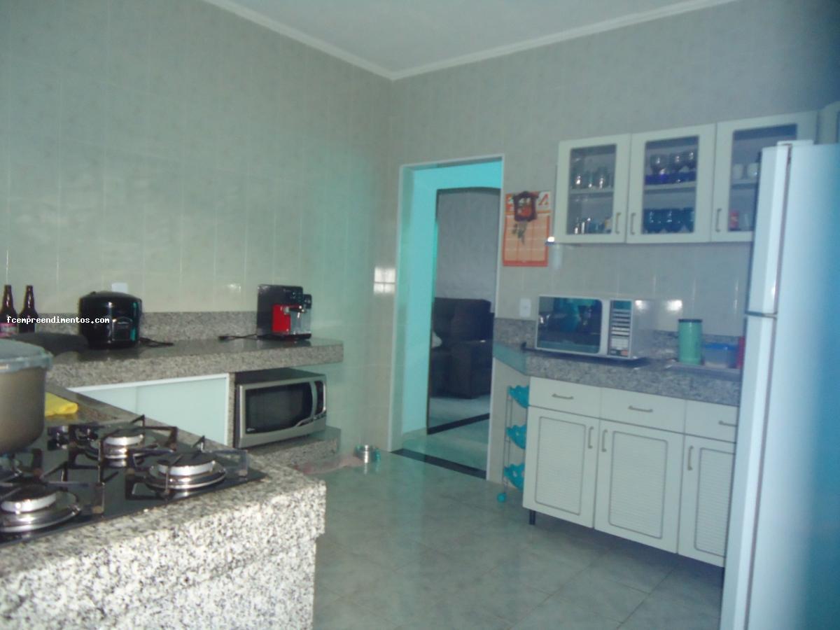 Casa à venda com 4 quartos, 280m² - Foto 17