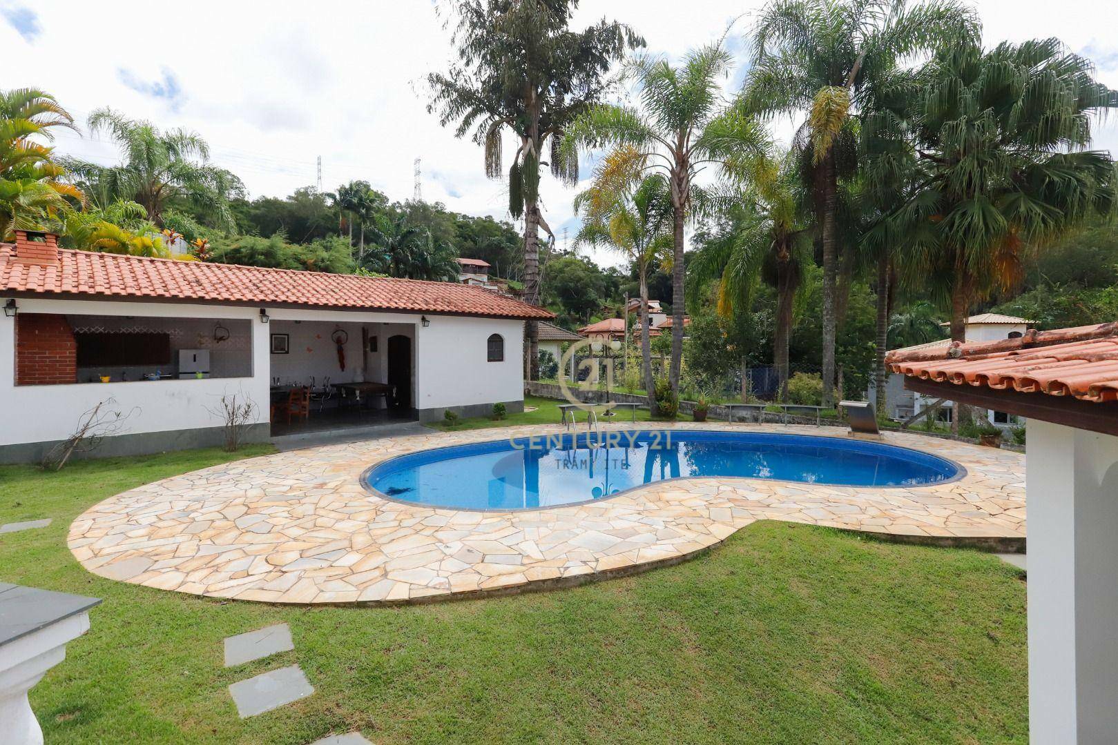 Casa de Condomínio à venda com 4 quartos, 272m² - Foto 4