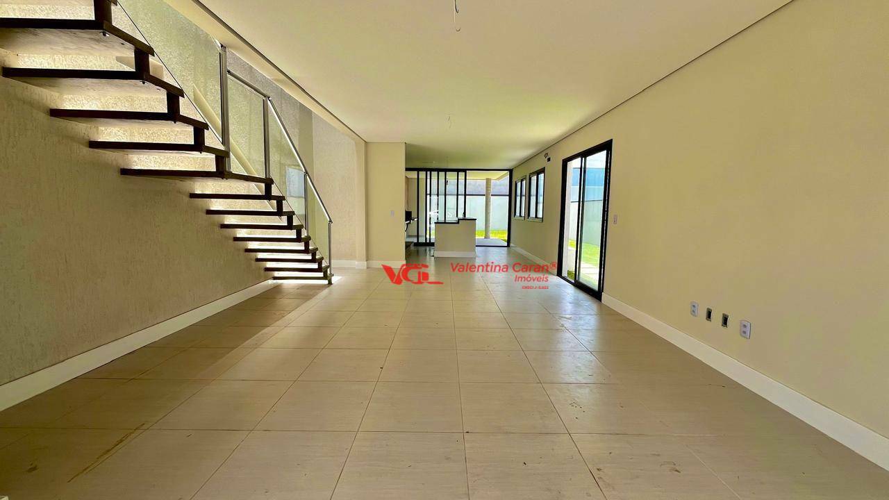 Sobrado à venda com 3 quartos, 193m² - Foto 4