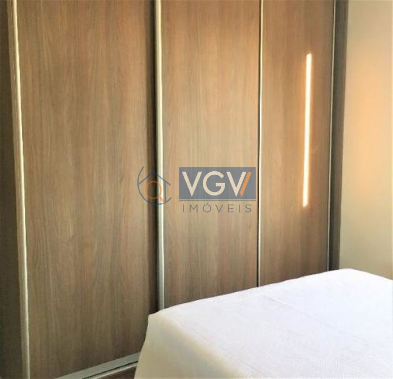 Apartamento à venda com 2 quartos, 62m² - Foto 11