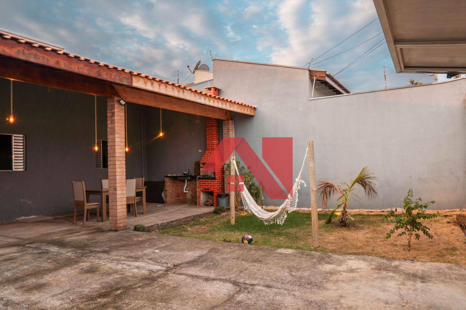 Casa à venda com 3 quartos, 110m² - Foto 4