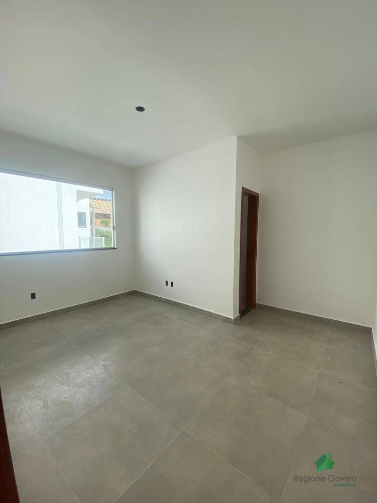 Casa à venda com 3 quartos, 85m² - Foto 4