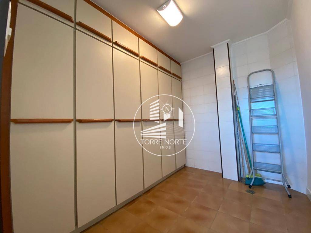 Apartamento à venda com 3 quartos, 144m² - Foto 16