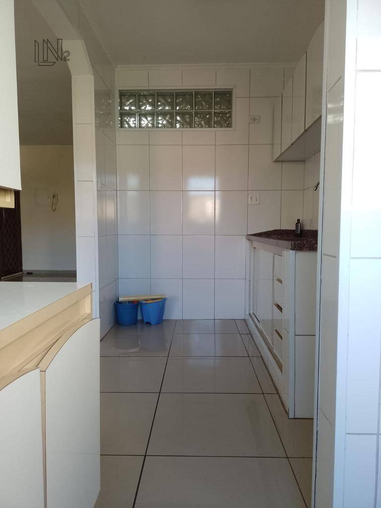 Apartamento à venda com 3 quartos, 80m² - Foto 3