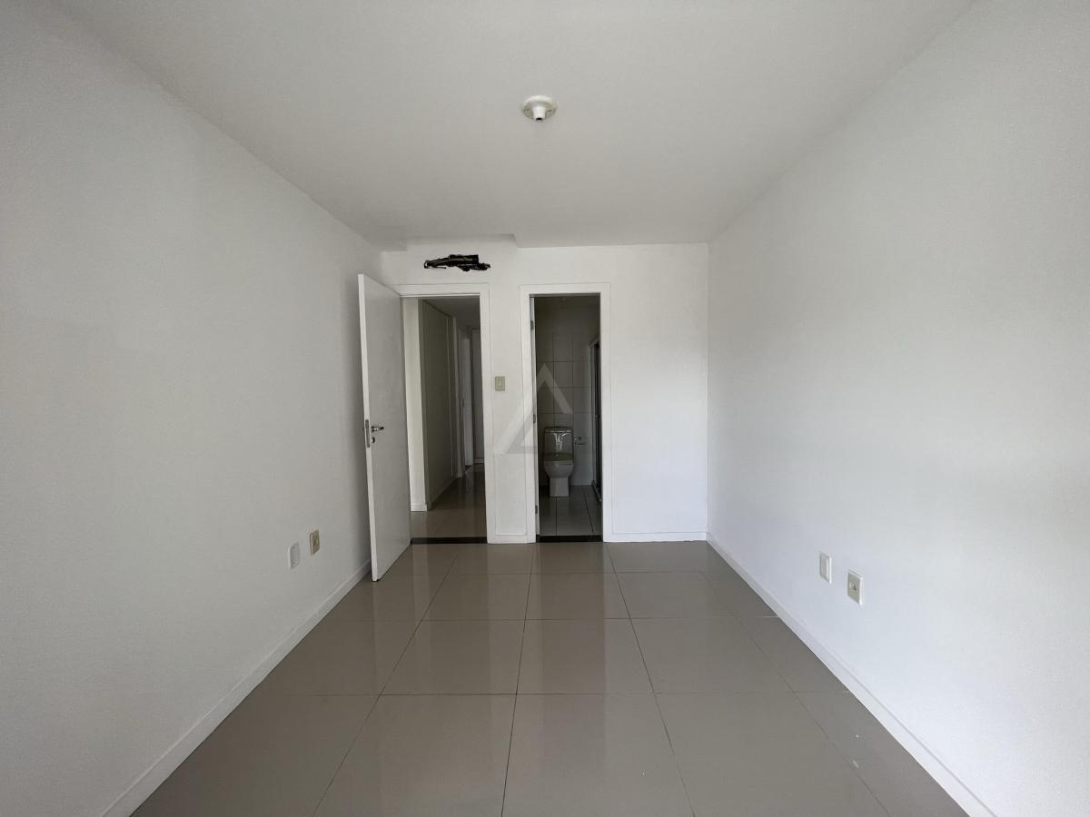 Casa de Condomínio à venda com 4 quartos, 200m² - Foto 22