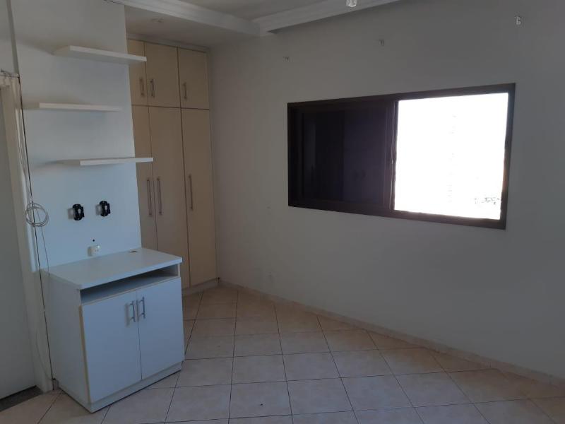 Apartamento à venda com 4 quartos, 135m² - Foto 27