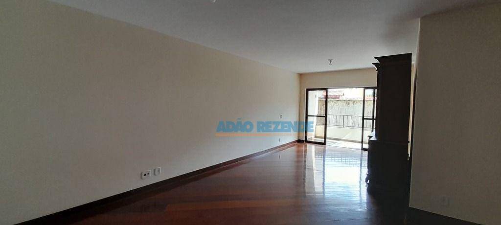 Apartamento à venda com 3 quartos, 114m² - Foto 2