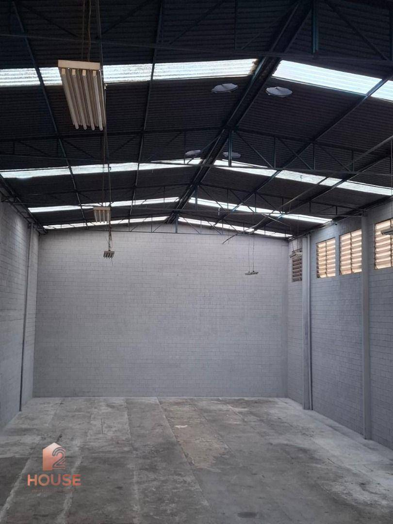 Depósito-Galpão, 490 m² - Foto 1