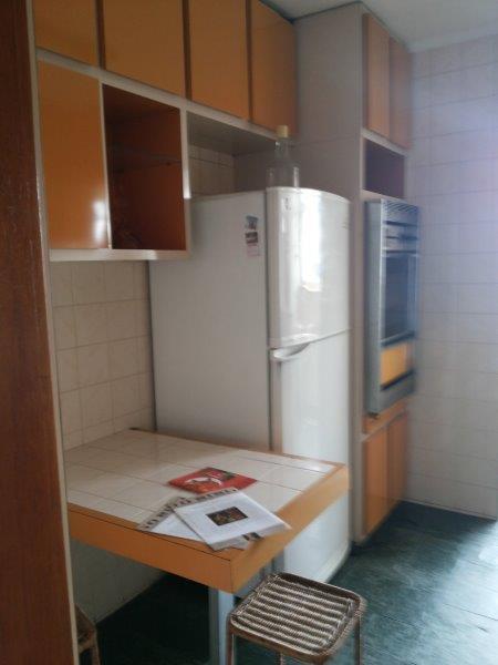 Apartamento para alugar com 2 quartos, 97m² - Foto 13