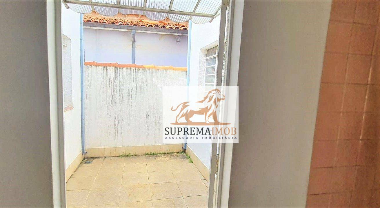 Casa à venda com 3 quartos, 176m² - Foto 6