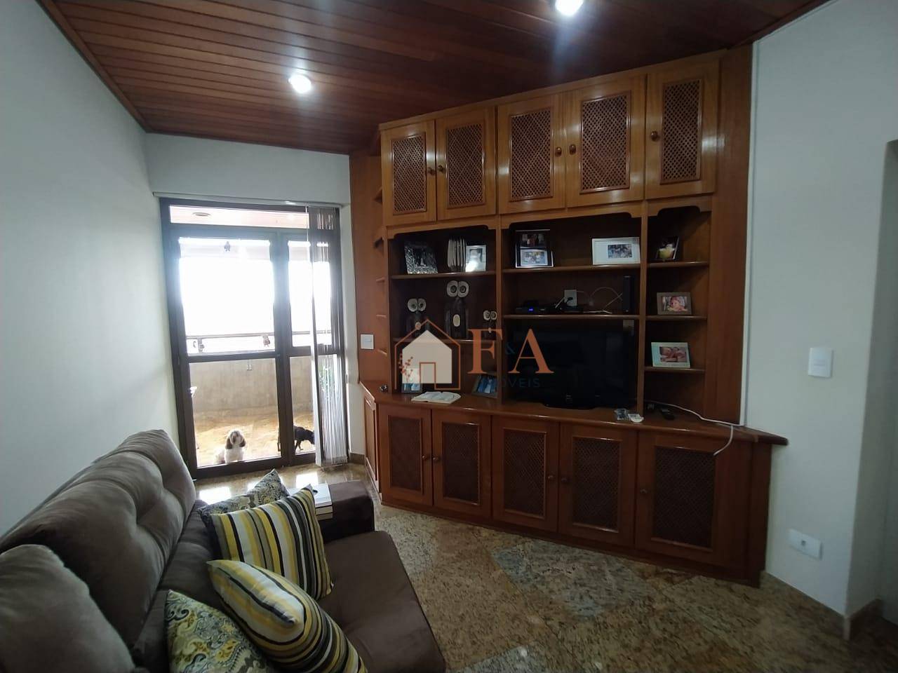 Apartamento à venda com 4 quartos, 240m² - Foto 10