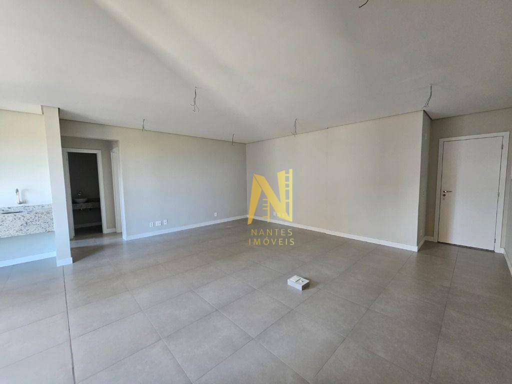 Apartamento à venda com 2 quartos, 89m² - Foto 3