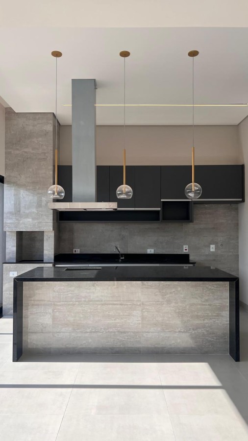 Casa à venda com 3 quartos, 276m² - Foto 4