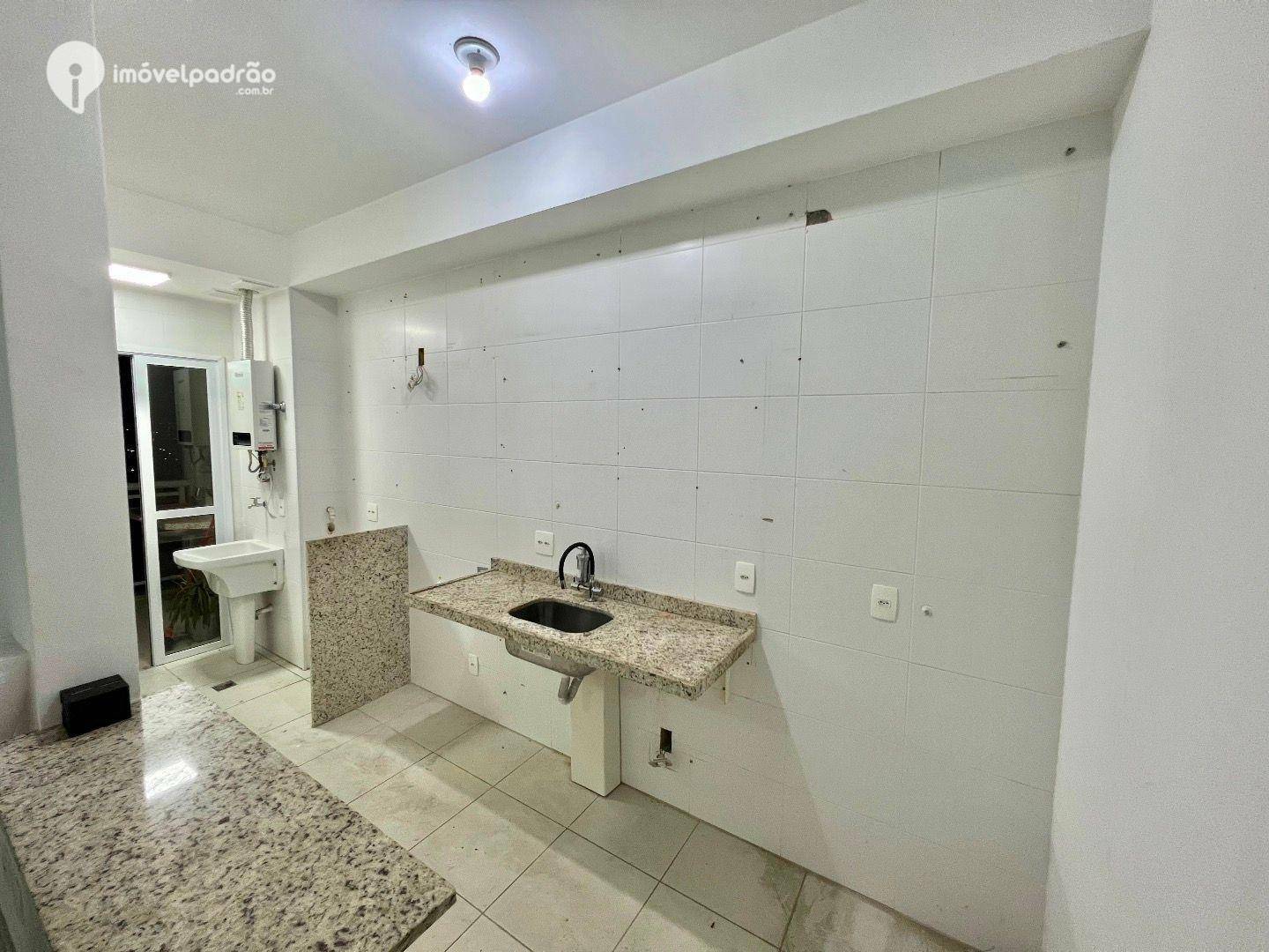 Apartamento para alugar com 3 quartos, 85m² - Foto 18