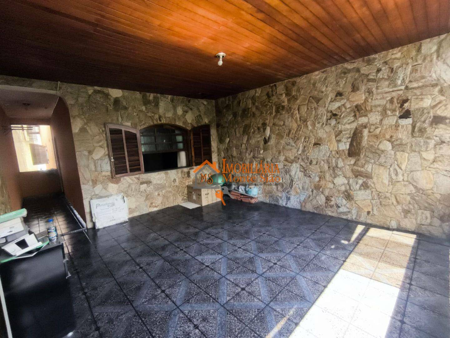 Sobrado à venda com 3 quartos, 200m² - Foto 3