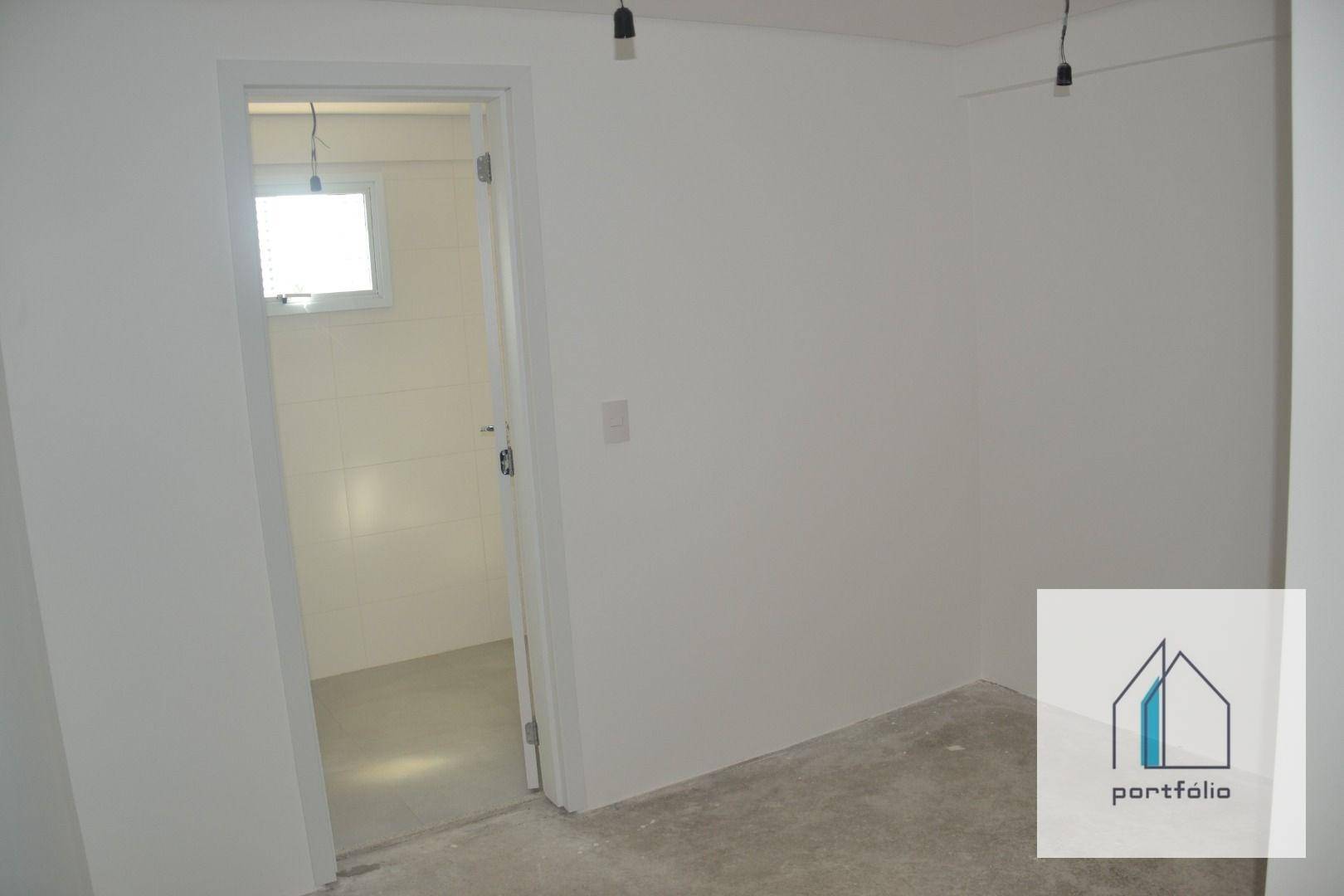 Apartamento à venda com 3 quartos, 180m² - Foto 9