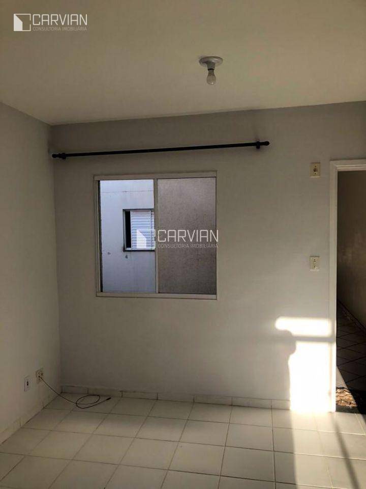 Apartamento à venda com 2 quartos, 42m² - Foto 4