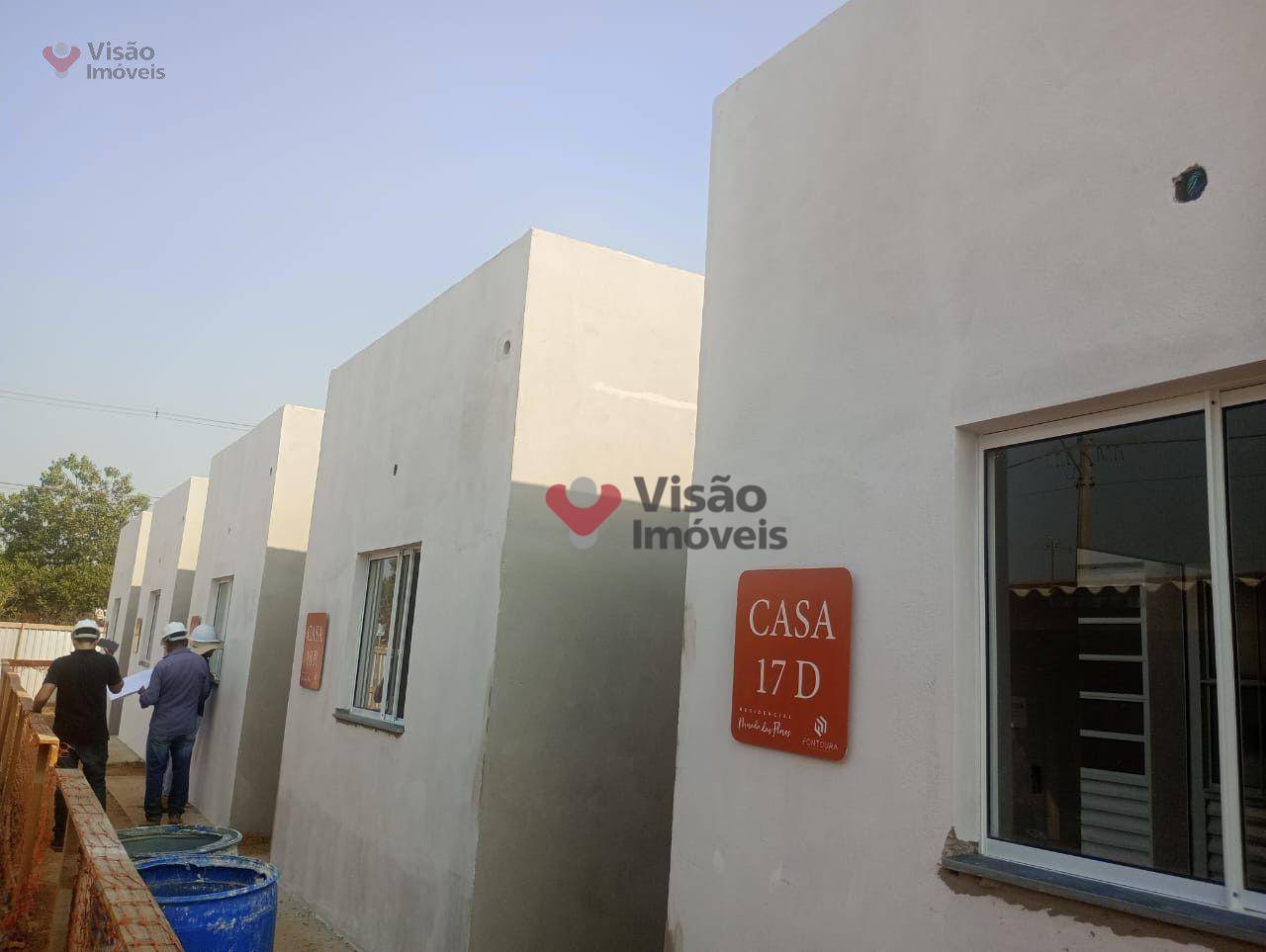 Casa à venda com 2 quartos, 45m² - Foto 4