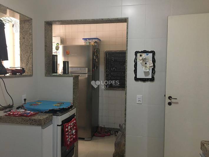 Apartamento à venda com 3 quartos, 100m² - Foto 12