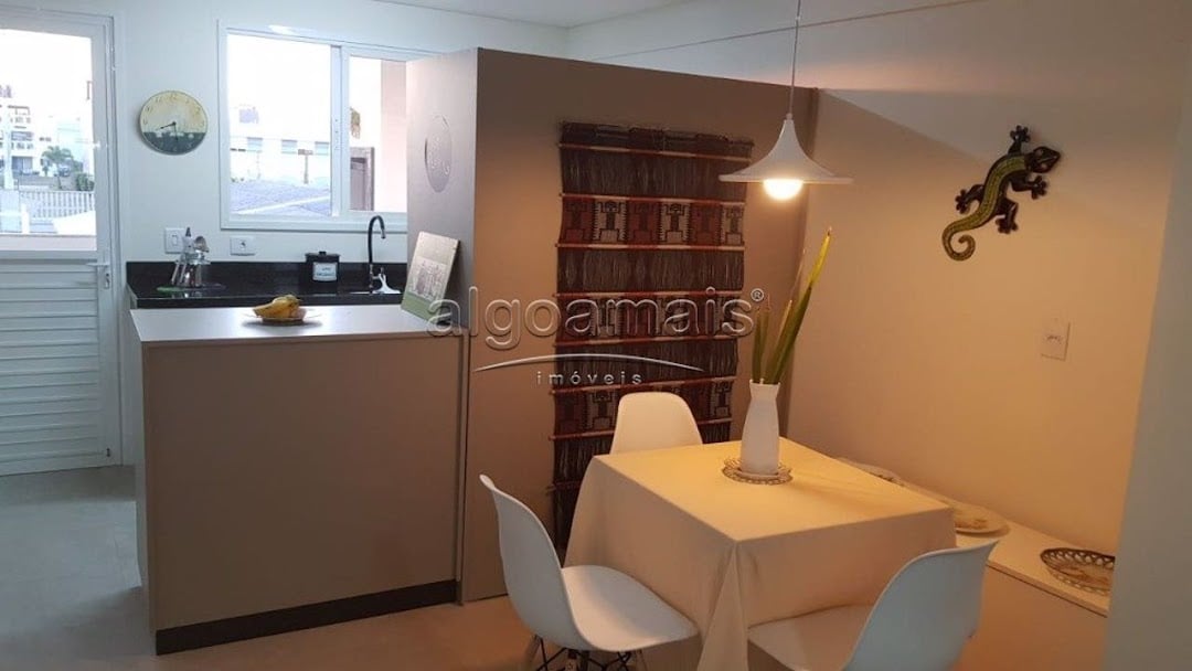 Apartamento à venda com 2 quartos, 76m² - Foto 1