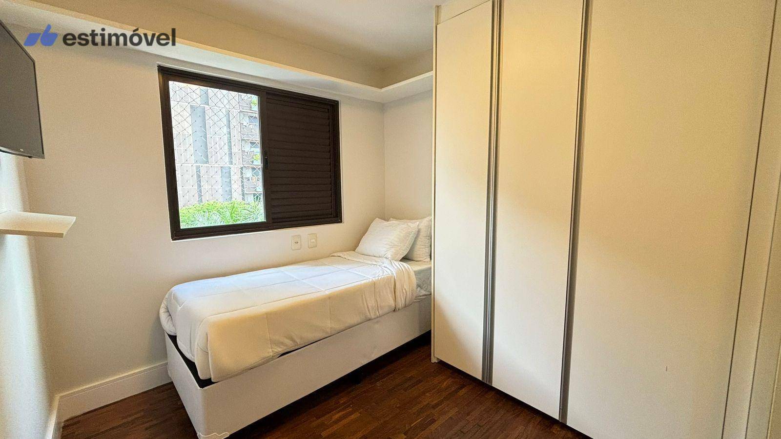 Apartamento para alugar com 3 quartos, 135m² - Foto 23