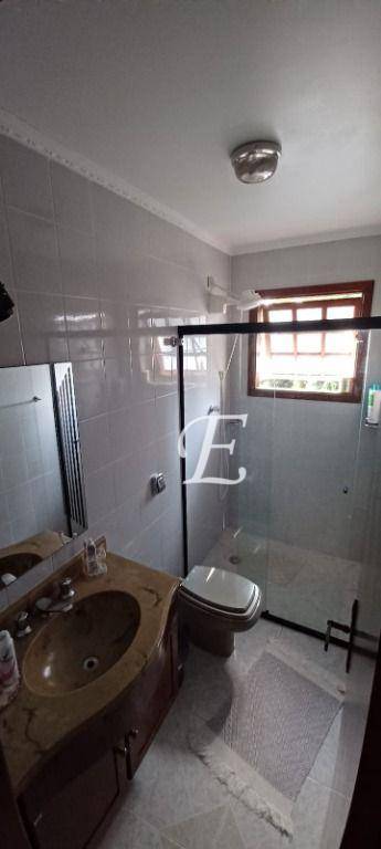 Casa de Condomínio à venda com 3 quartos, 200m² - Foto 21