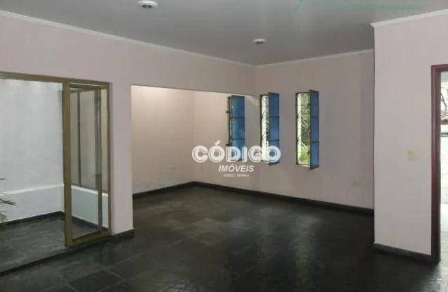 Casa para alugar com 5 quartos, 296m² - Foto 4