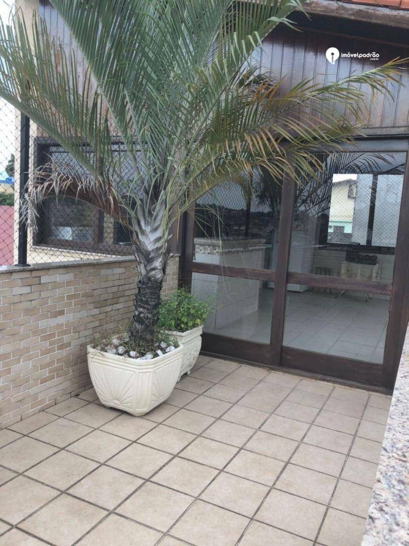 Casa à venda com 3 quartos, 210m² - Foto 22