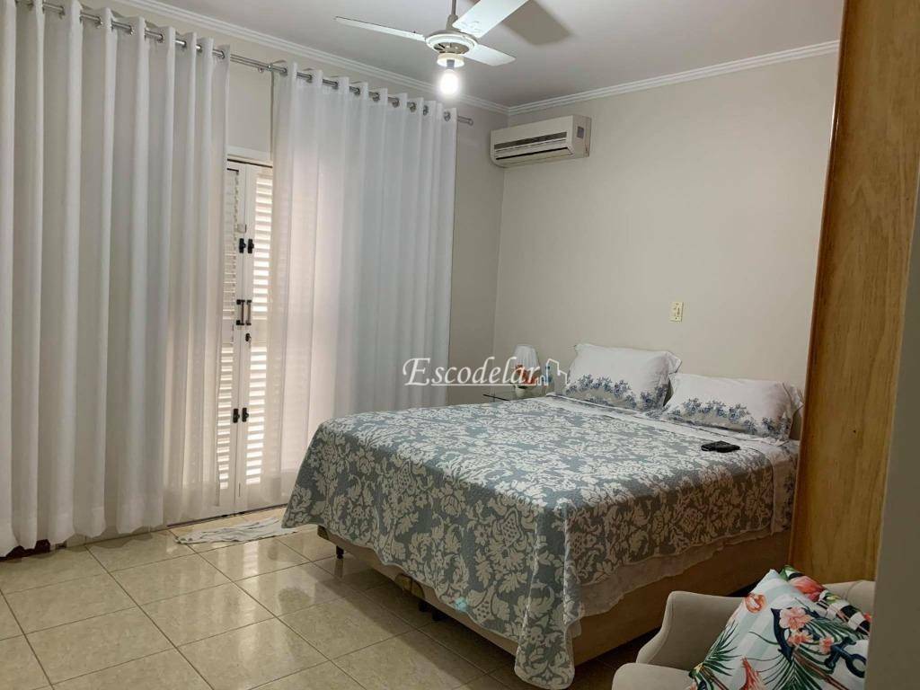 Sobrado à venda com 4 quartos, 300m² - Foto 8