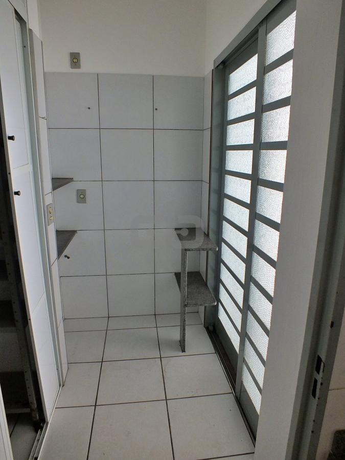 Casa à venda com 4 quartos, 310m² - Foto 28