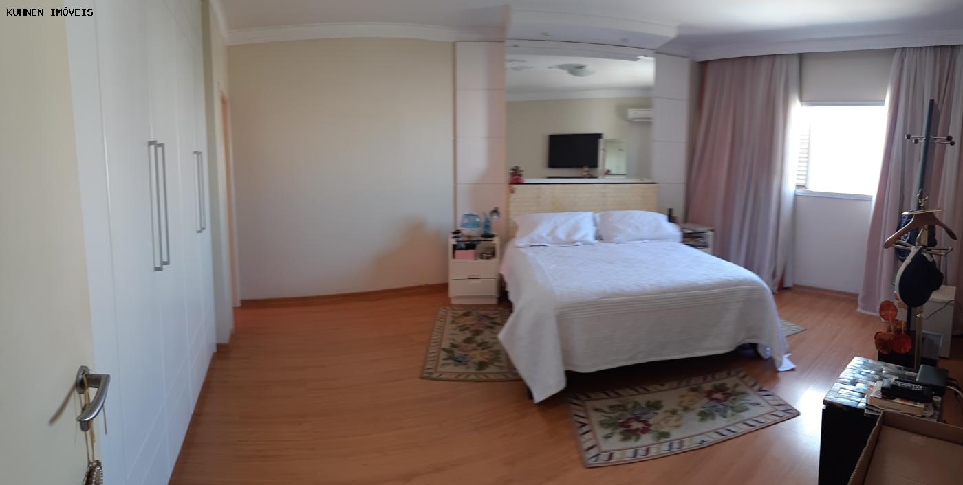 Apartamento à venda com 3 quartos, 260m² - Foto 16