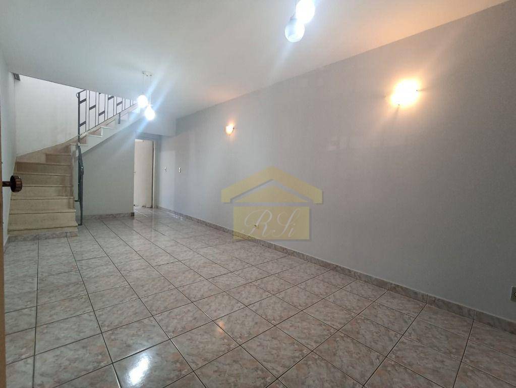 Sobrado à venda com 3 quartos, 160m² - Foto 3