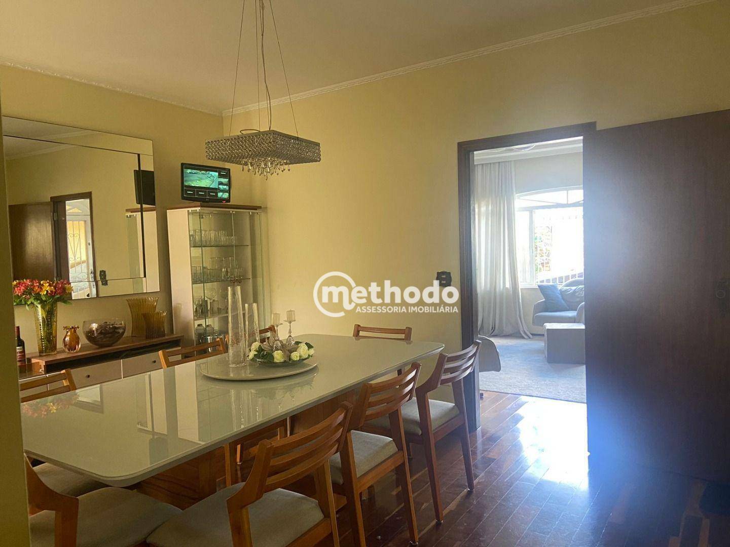 Casa à venda com 3 quartos, 179m² - Foto 4