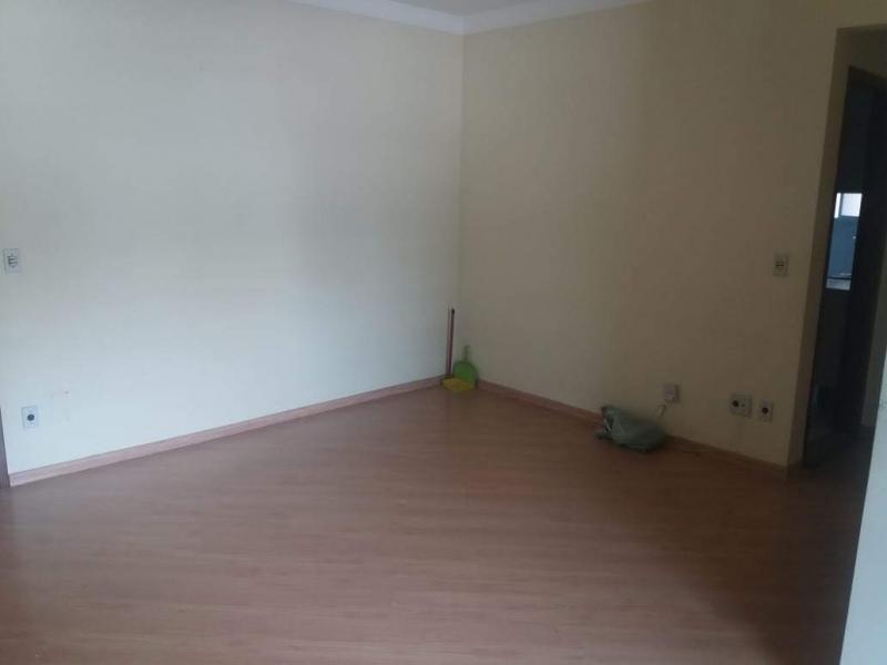 Sobrado à venda com 3 quartos, 120m² - Foto 2