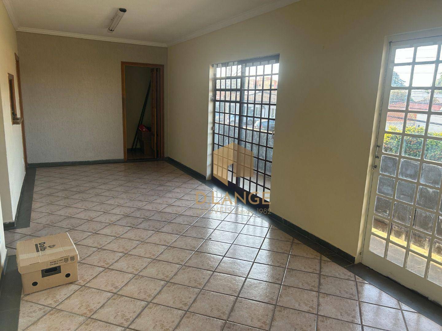 Casa à venda com 3 quartos, 300m² - Foto 24